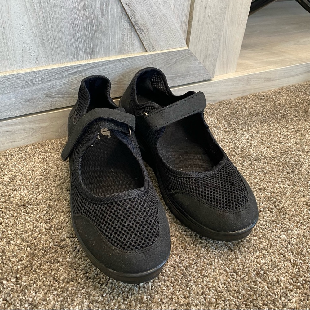Git Up Cozy Safety Shoes 40 9-9.5 Black Mesh Mary Jane Casual Comfort Shoe